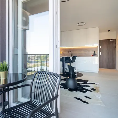 Bellamare Brand New *