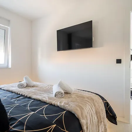 Bellamare Brand New Apartman *