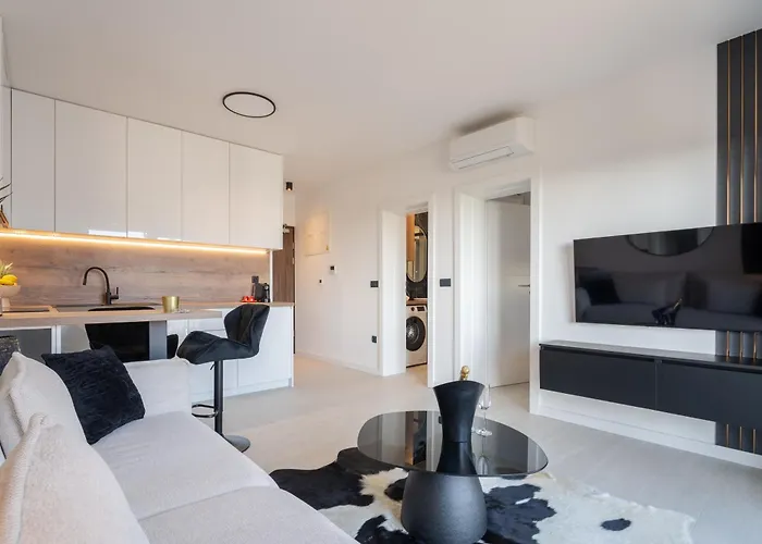 Bellamare Brand New * Zadar