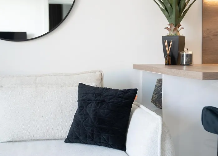 Bellamare Brand New Apartment